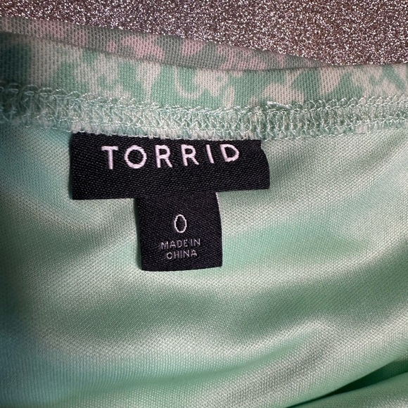 Torrid Women's Ruched Mesh Stretch Tank Top (640) - Picture 11 of 13